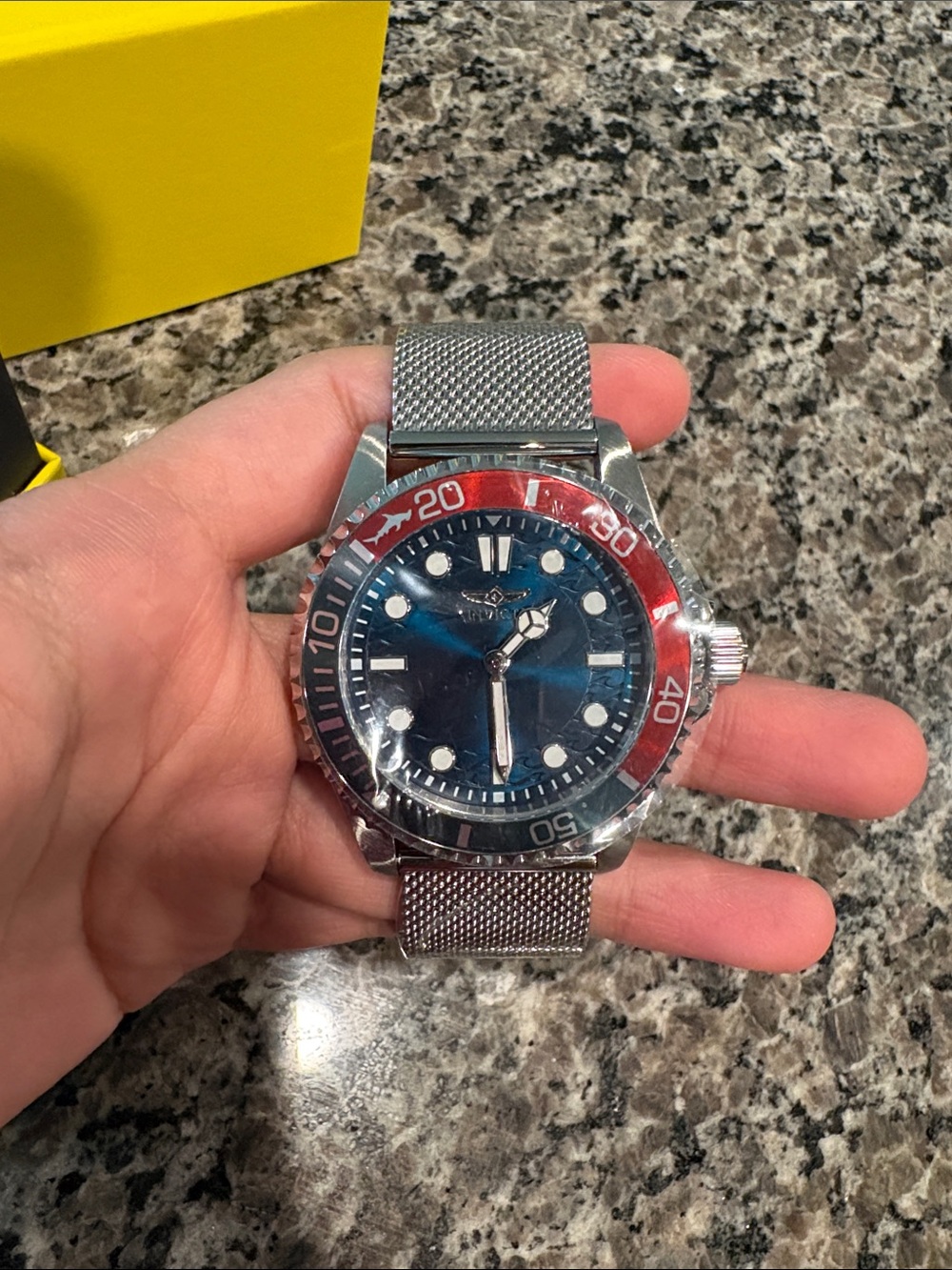 Sold Invicta Blue and Red Dial Mesh Bracelet Watch - Picture 4 of 10